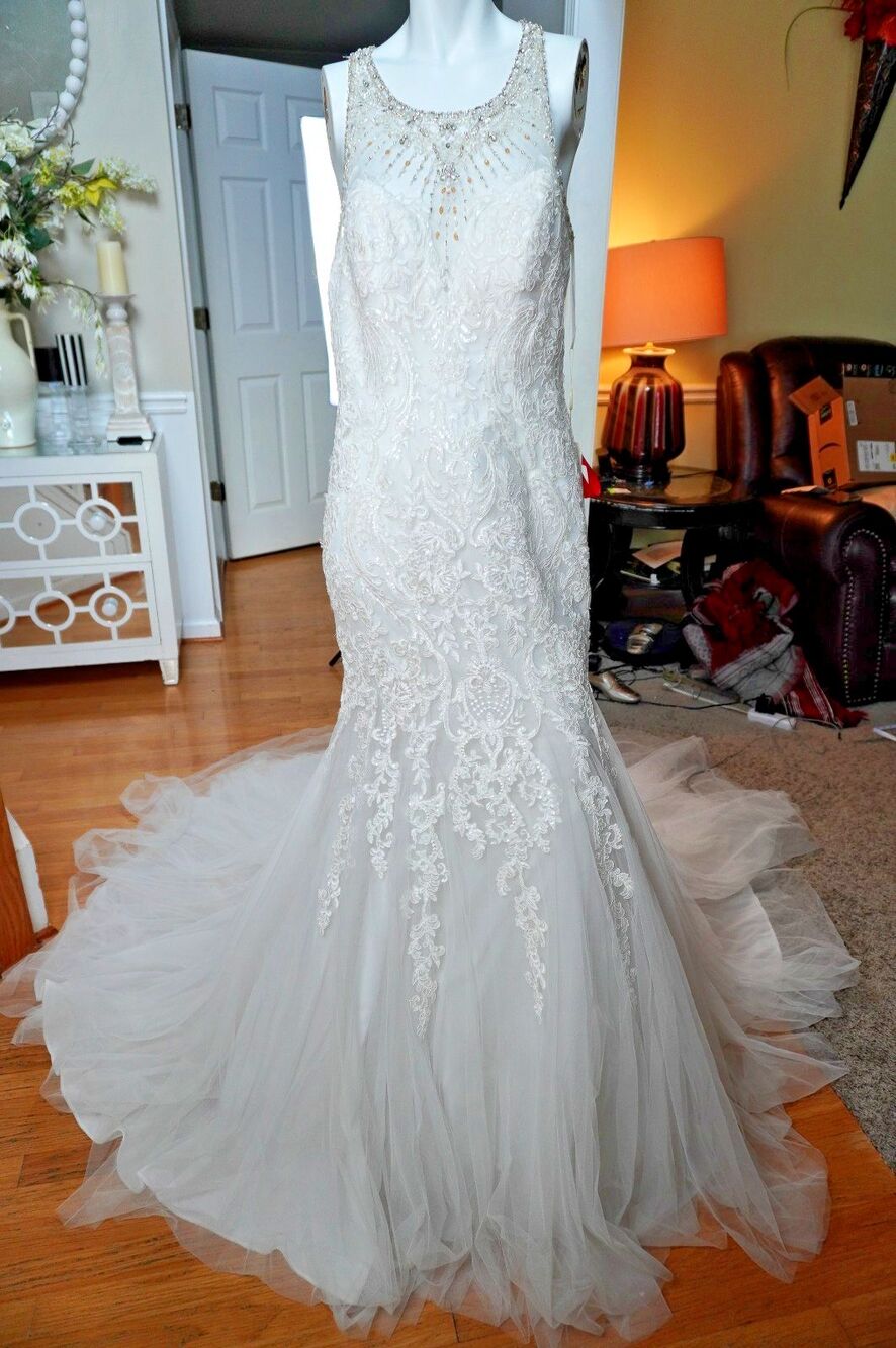 Dancing Queen Bridal Beaded #0090 Lace Mermaid Gown Illusion Neckline Size L NWT